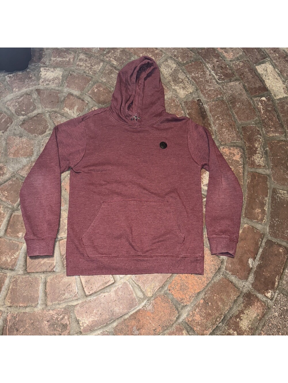 Volcom Heathered Burgundy Pullover Hoodie with Front Pocket & Logo Patch Size M